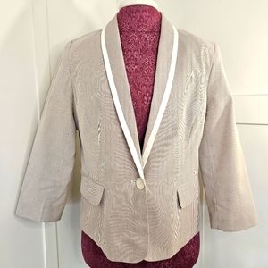 Larry Levine 3/4 Blazer Tan & White Stripe Size 10